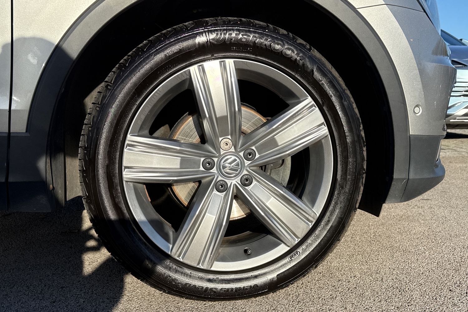 Used Volkswagen Tiguan 2019 for sale - 76604154: Photo 22