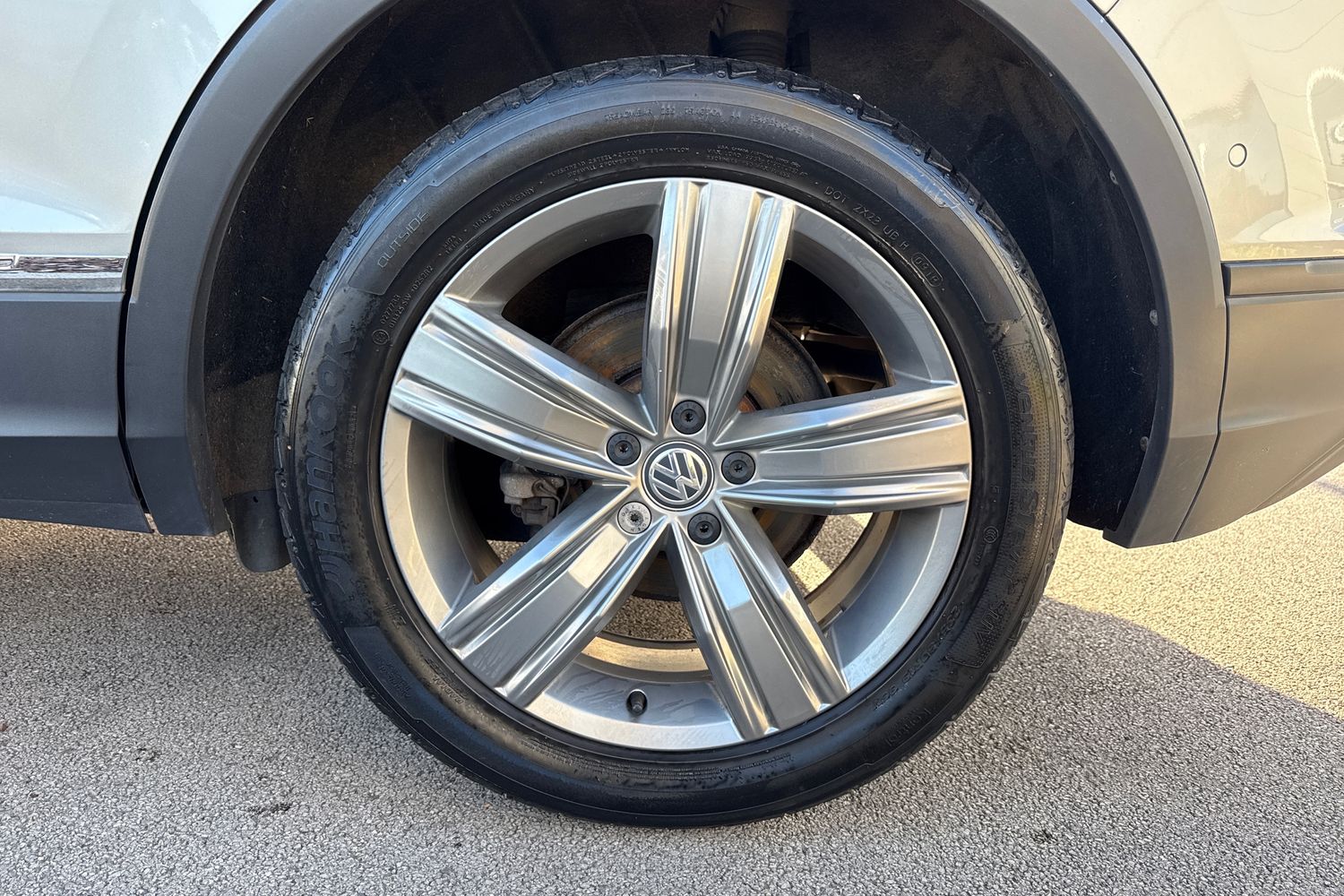 Used Volkswagen Tiguan 2019 for sale - 76604154: Photo 24