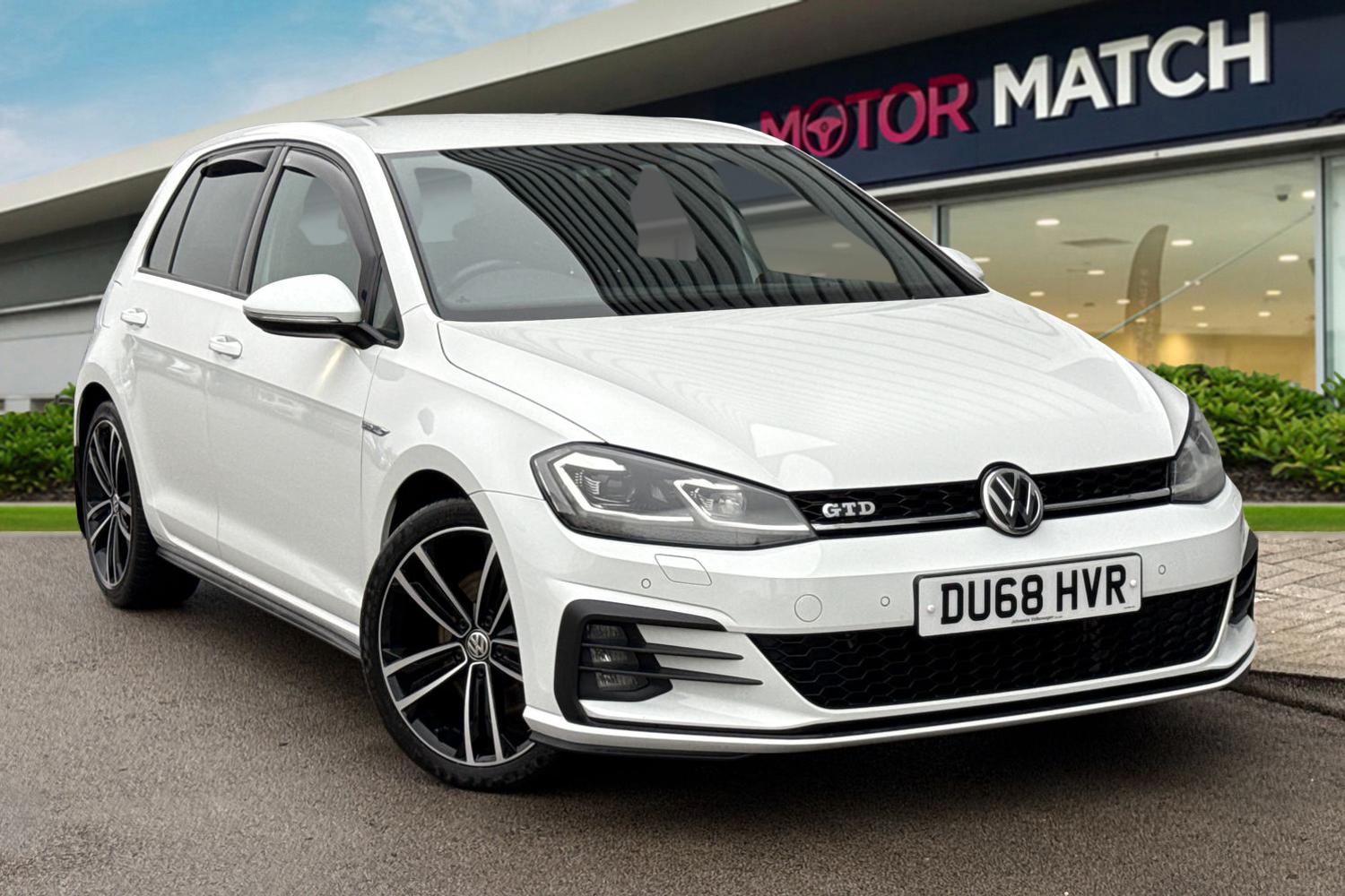 Used Volkswagen Golf 2018 for sale - 77152670: Photo 1