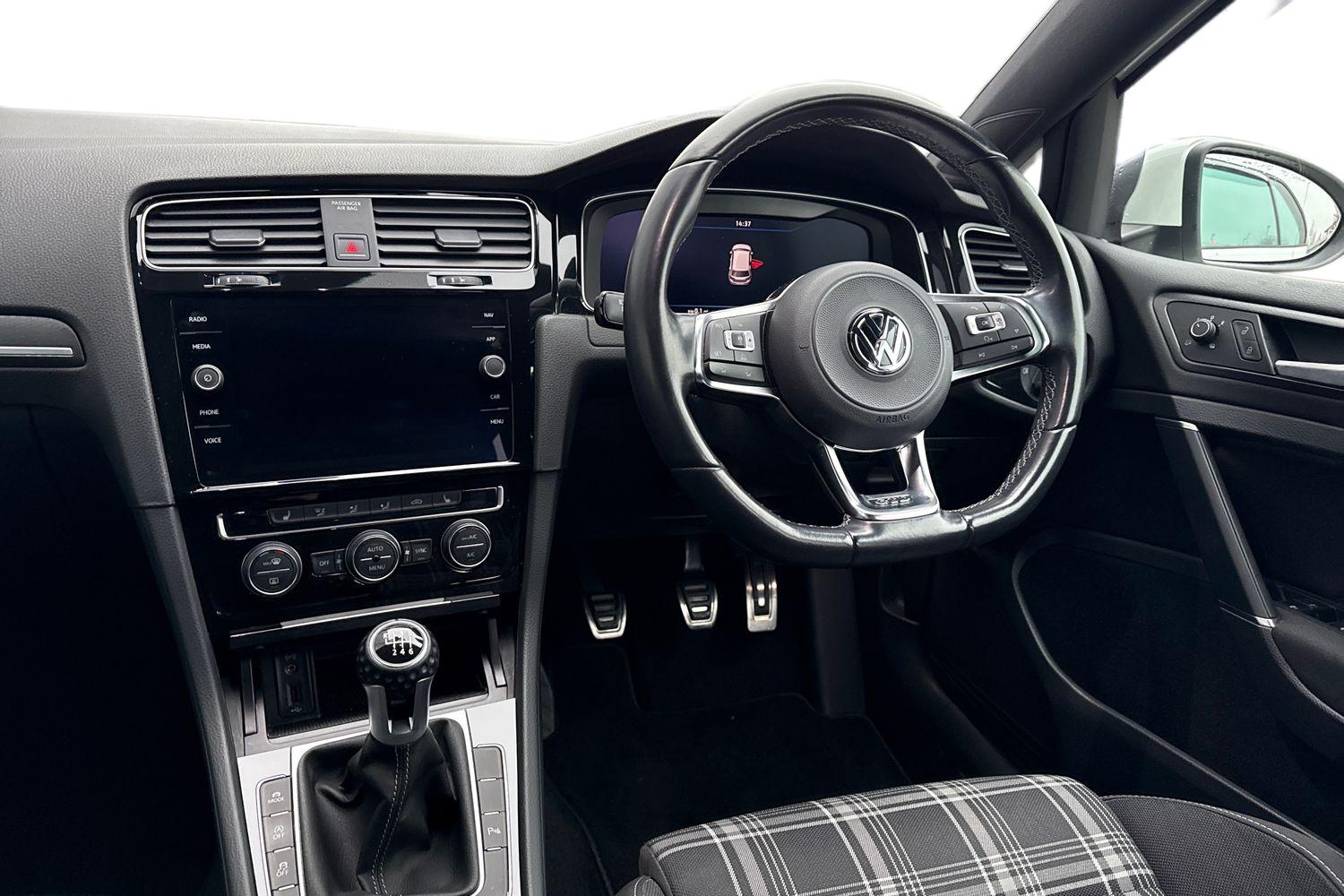 Used Volkswagen Golf 2018 for sale - 77152670: Photo 18