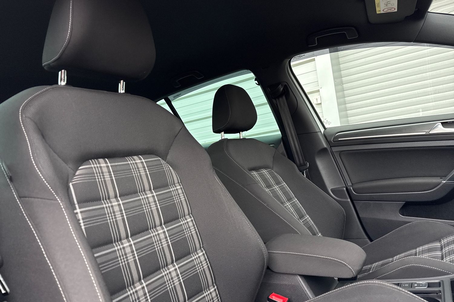 Used Volkswagen Golf 2018 for sale - 77152670: Photo 24