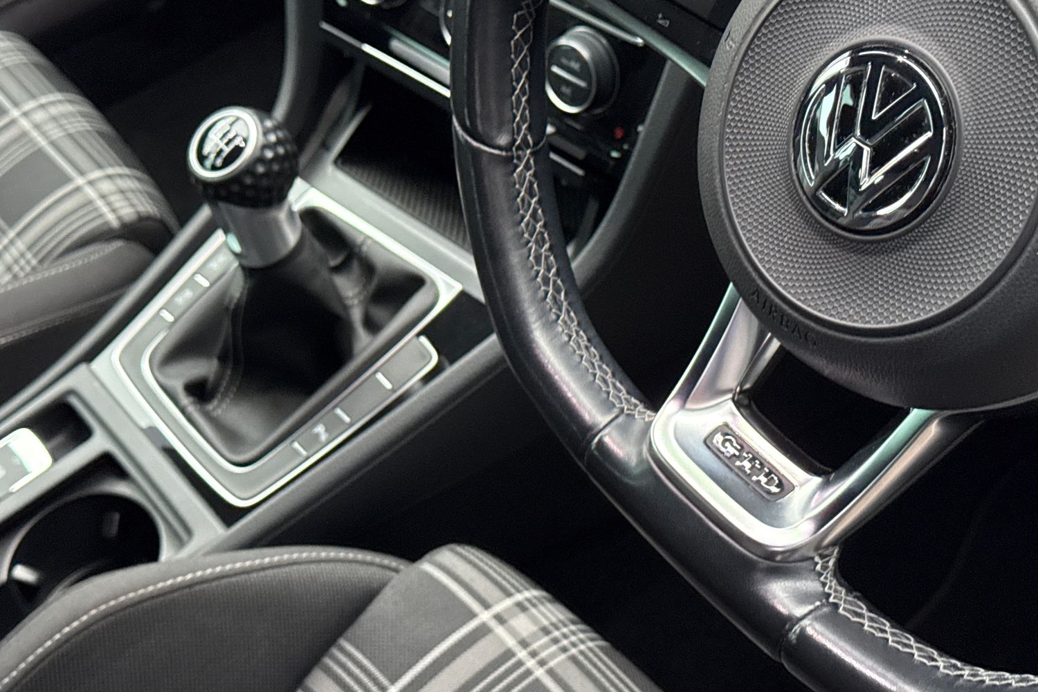 Used Volkswagen Golf 2018 for sale - 77152670: Photo 45