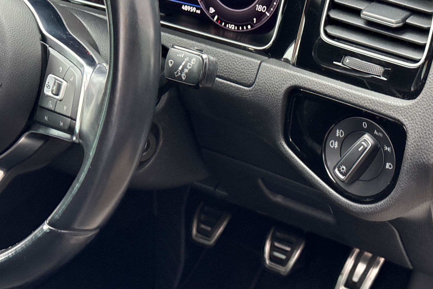 Used Volkswagen Golf 2018 for sale - 77152670: Photo 46