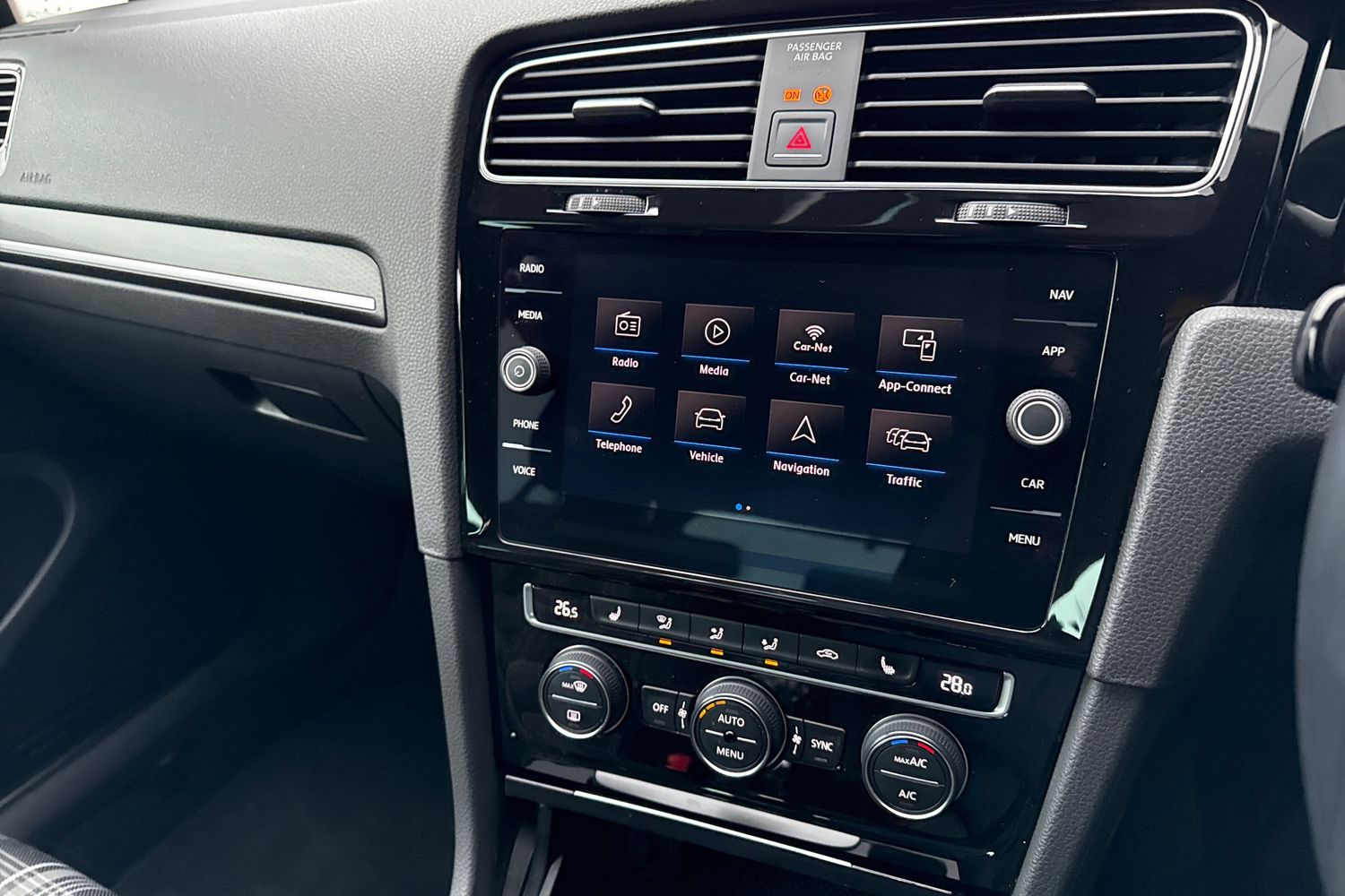 Used Volkswagen Golf 2018 for sale - 77152670: Photo 47