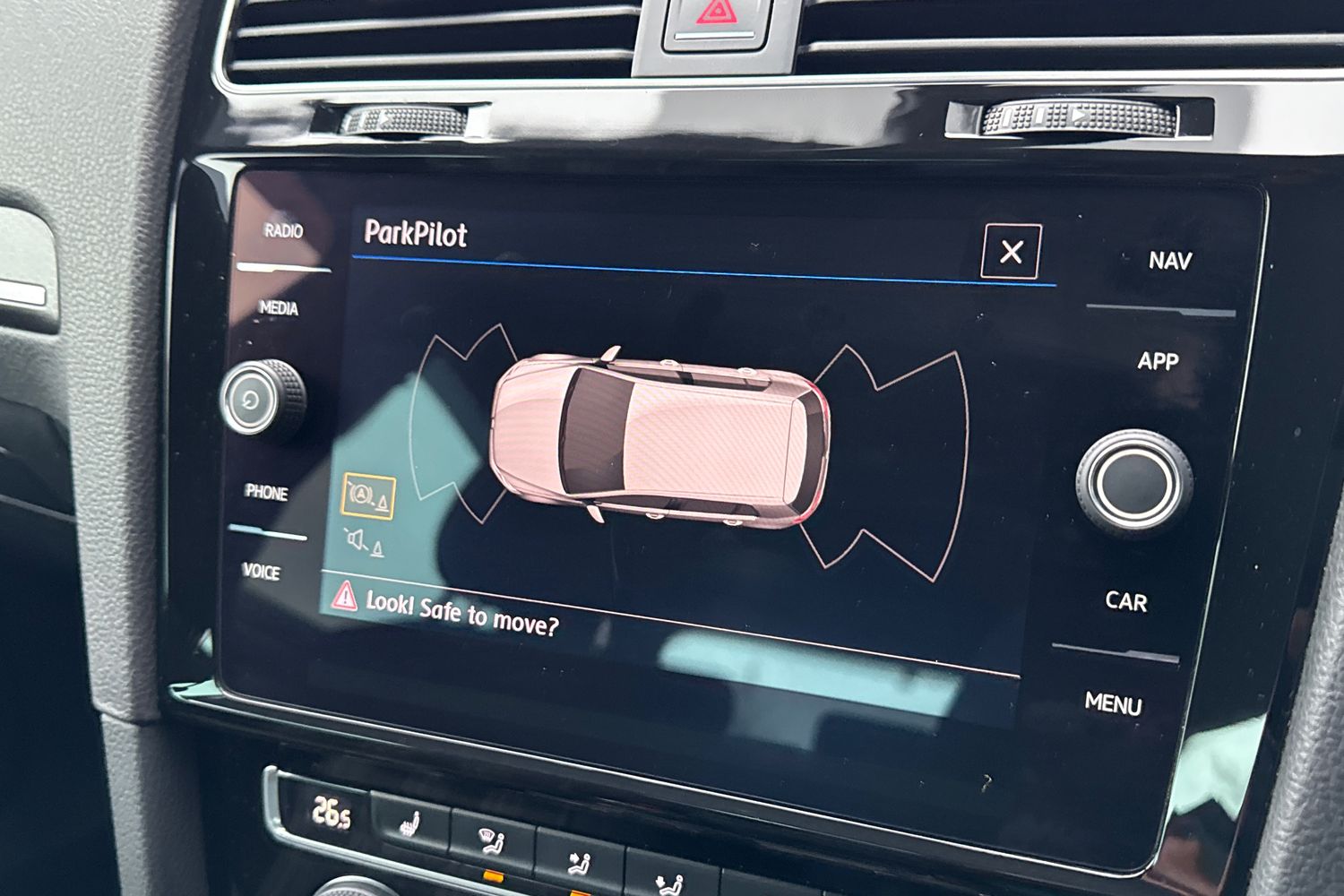 Used Volkswagen Golf 2018 for sale - 77152670: Photo 55