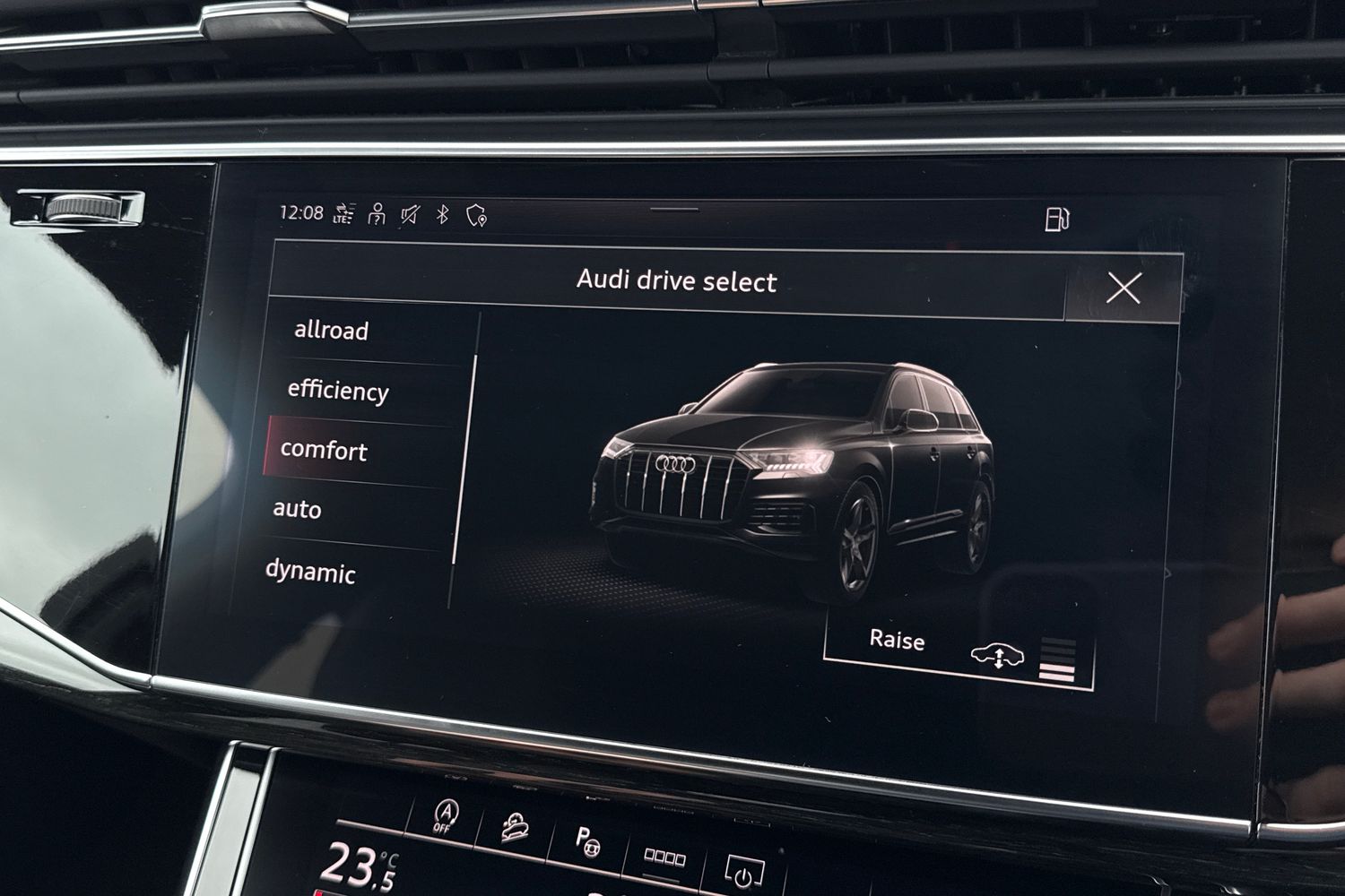 Used Audi Q7 2023 for sale - 77044376: Photo 45