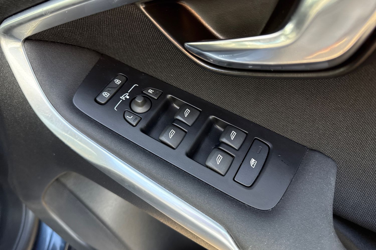 Used Volvo V40 2018 for sale - 78079144: Photo 21