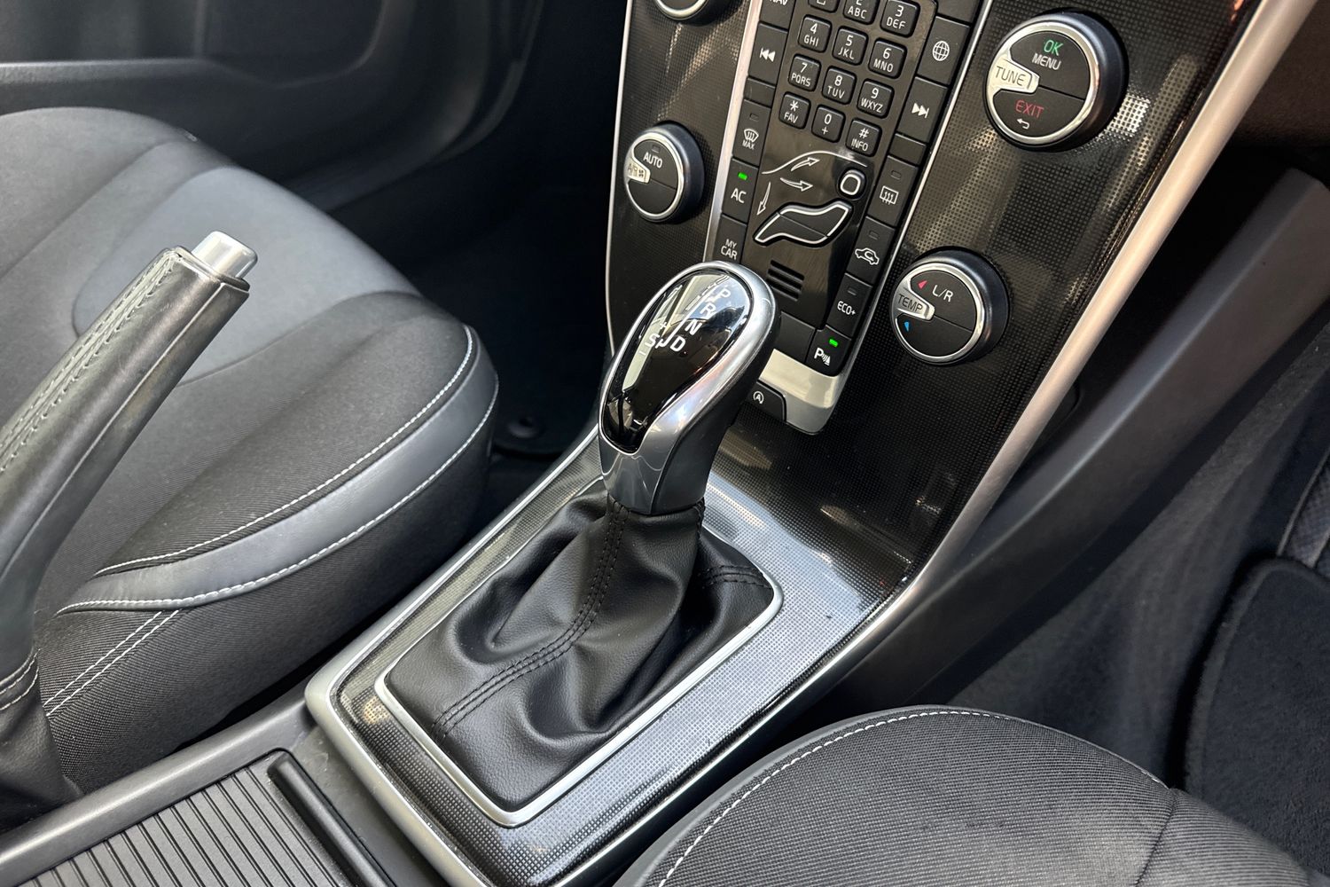 Used Volvo V40 2018 for sale - 78079144: Photo 23