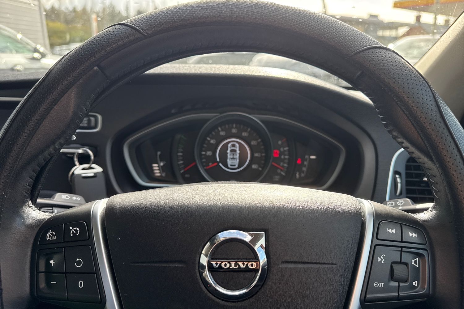 Used Volvo V40 2018 for sale - 78079144: Photo 31