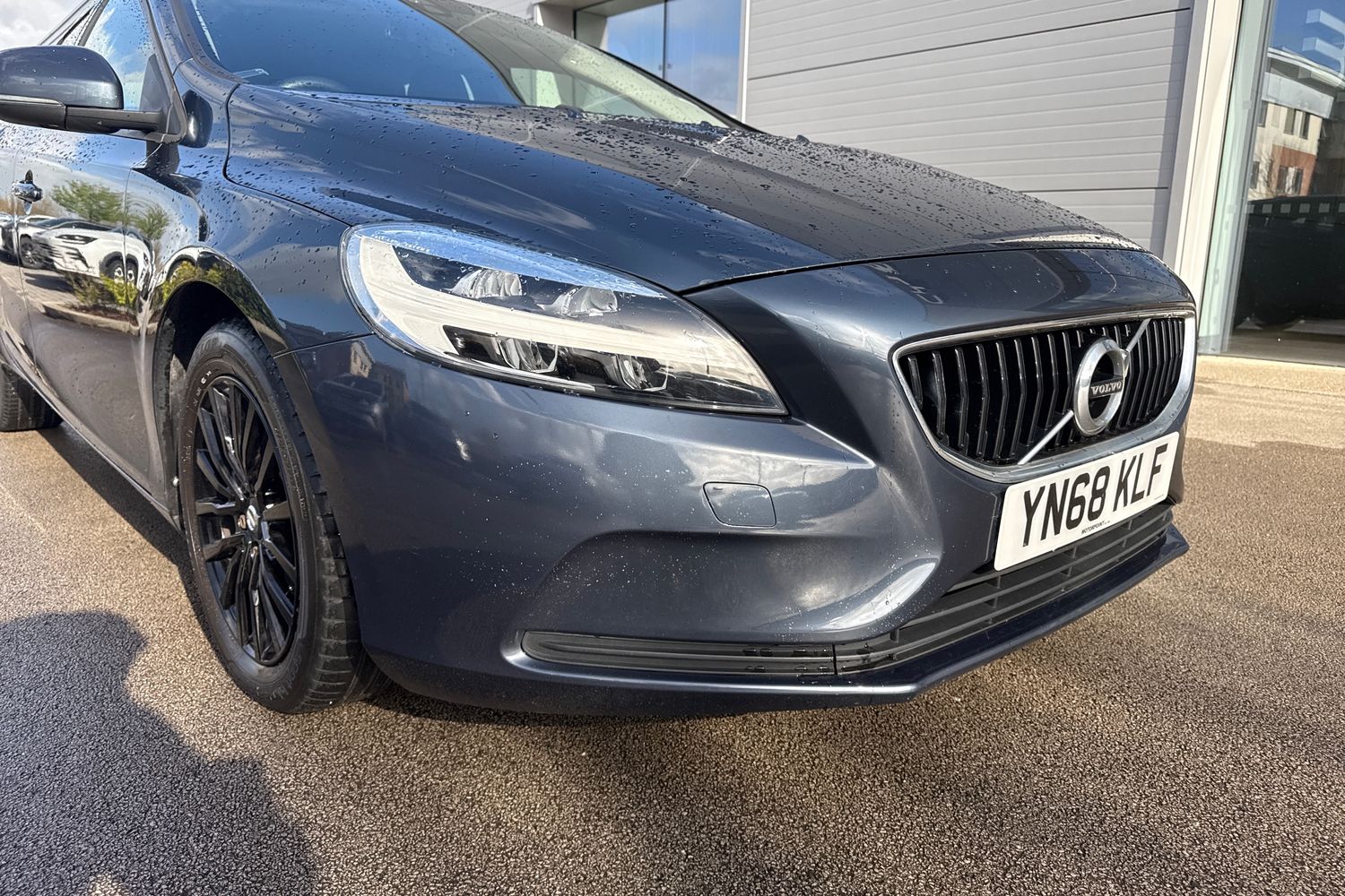 Used Volvo V40 2018 for sale - 78079144: Photo 9