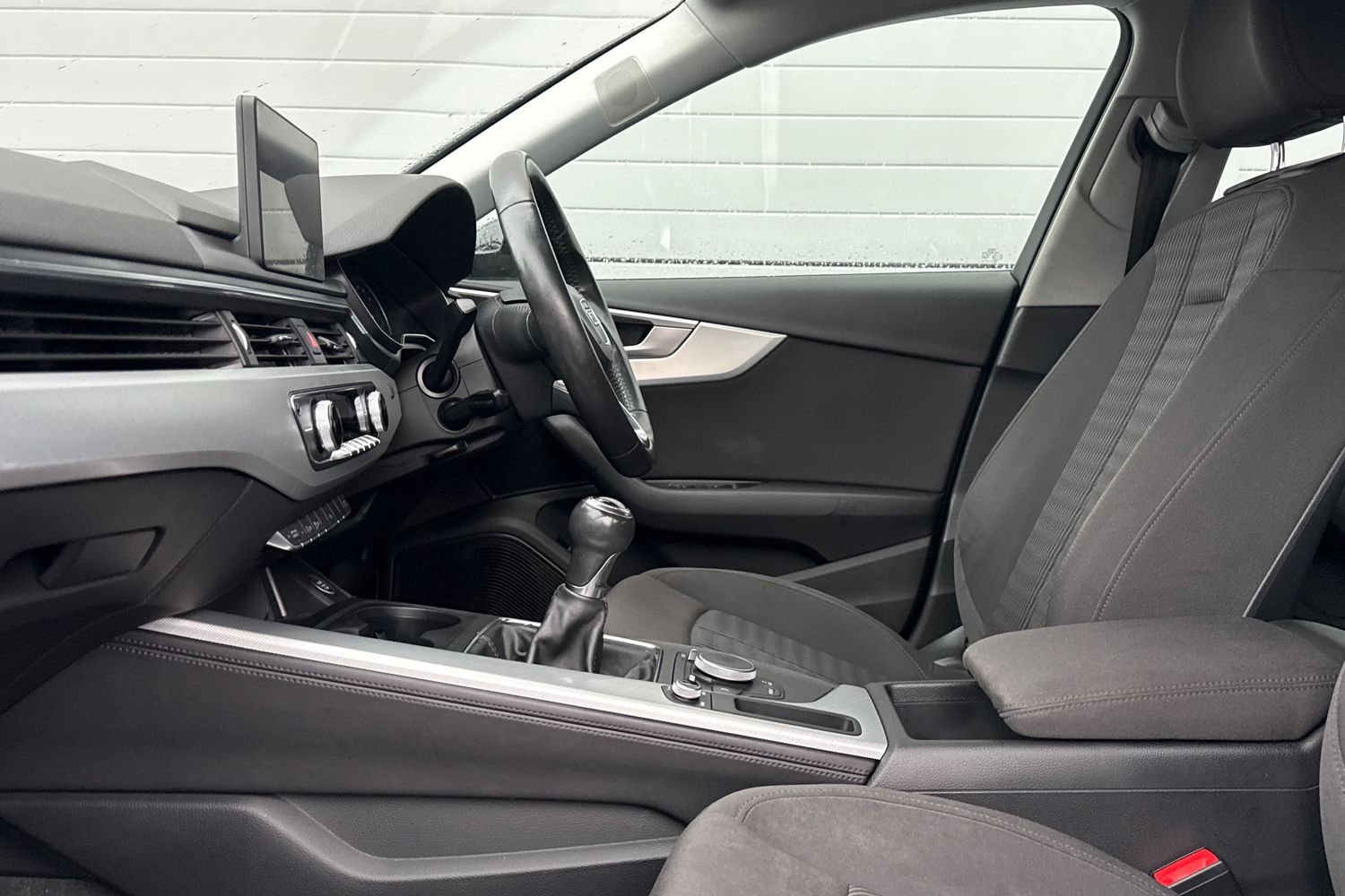 Used Audi A4 Avant 2017 for sale - 76923006: Photo 31