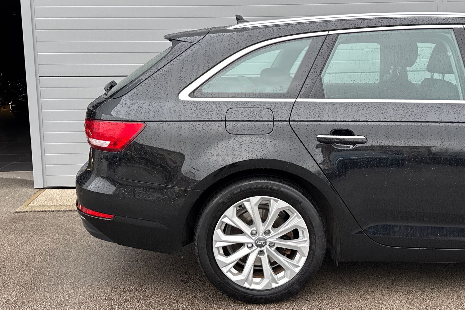 Used Audi A4 Avant 2017 for sale - 76923006: Photo 46