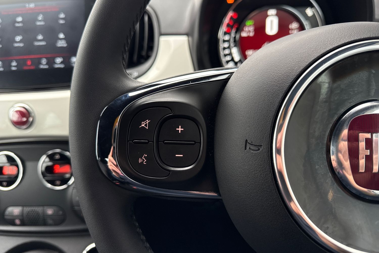 Used Fiat 500C 2023 for sale - 77862791: Photo 53