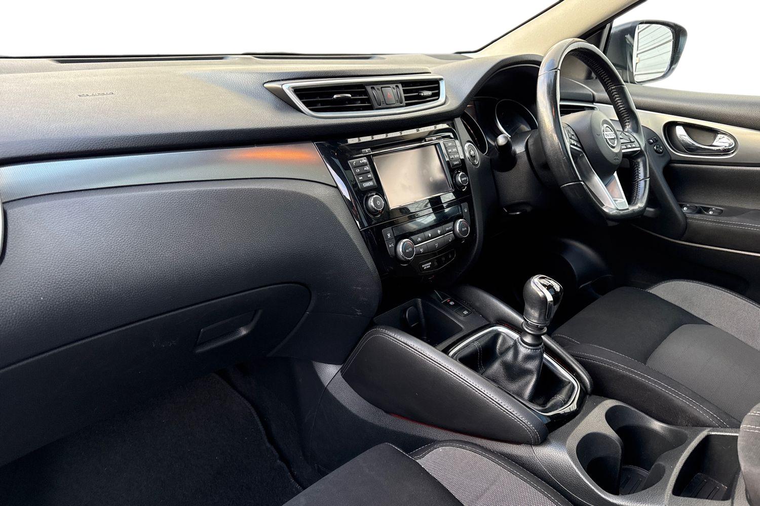 Used Nissan Qashqai 2017 for sale - 77444011: Photo 15