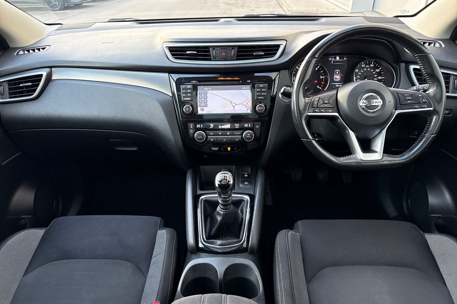 Used Nissan Qashqai 2017 for sale - 77444011: Photo 36