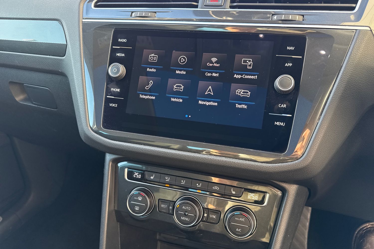 Used Volkswagen Tiguan 2018 for sale - 76401684: Photo 39