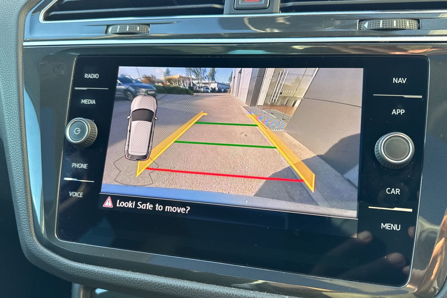 Used Volkswagen Tiguan 2018 for sale - 76401684: Photo 48