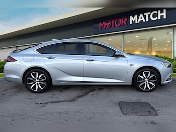 Used Vauxhall Insignia 2017 for sale - 77236067: Photo