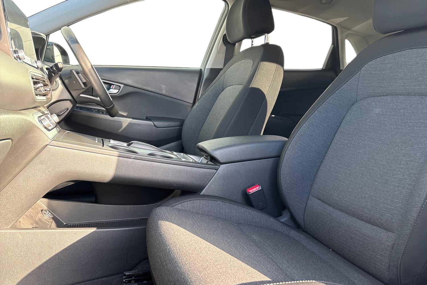 Used Hyundai KONA 2022 for sale - 77368317: Photo 15