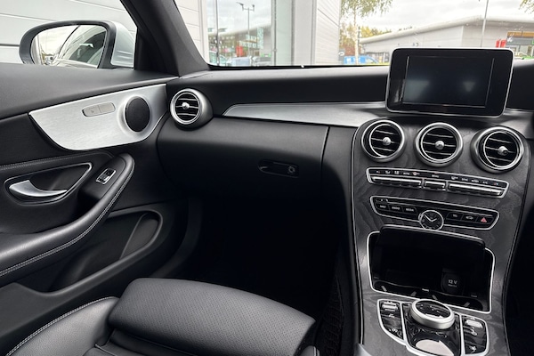 Used Mercedes-Benz C-Class 2018 for sale - 76232586: Photo 19