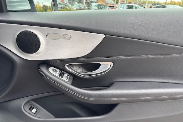 Used Mercedes-Benz C-Class 2018 for sale - 76232586: Photo 20