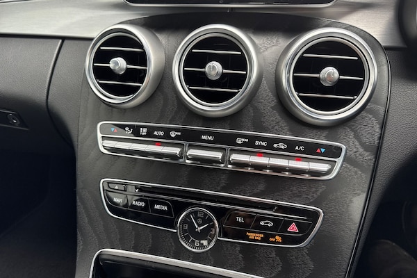 Used Mercedes-Benz C-Class 2018 for sale - 76232586: Photo 21