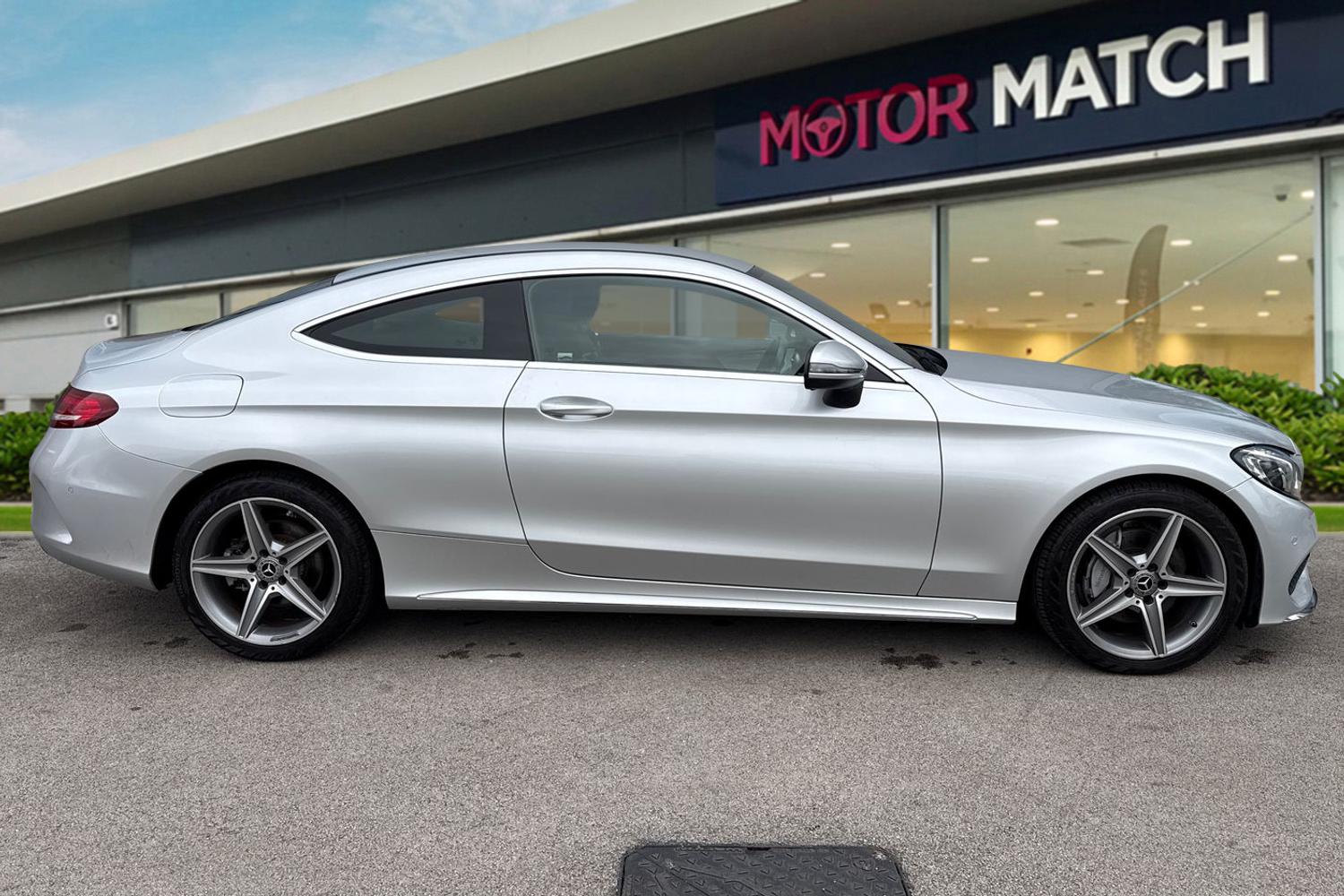 Used Mercedes-Benz C Class 2018 for sale - 76232586: Photo 3