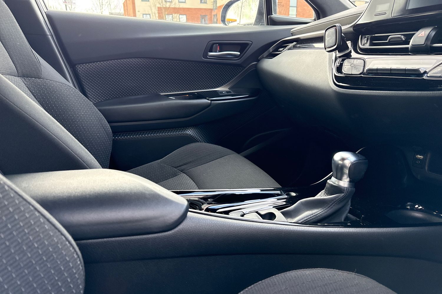 Used Toyota C-HR 2019 for sale - 78024725: Photo 43