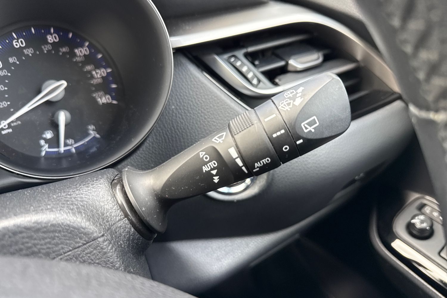 Used Toyota C-HR 2019 for sale - 78024725: Photo 56