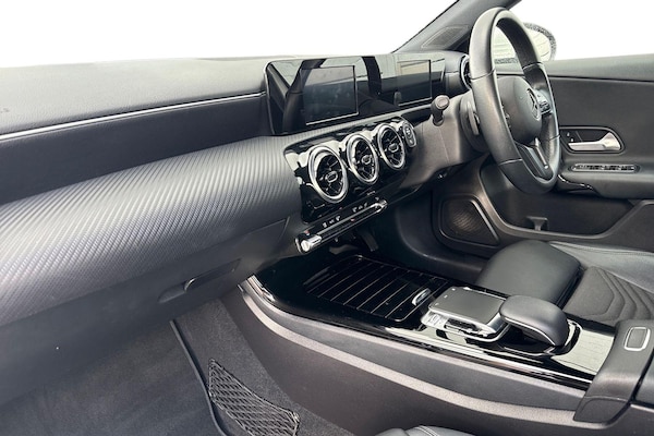 Used Mercedes-Benz A-Class 2019 for sale - 76324038: Photo 15