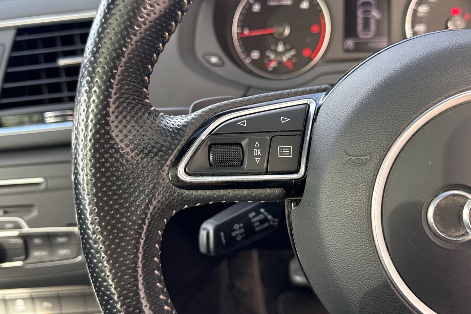 Used Audi Q3 2017 for sale - 77834787: Photo 53