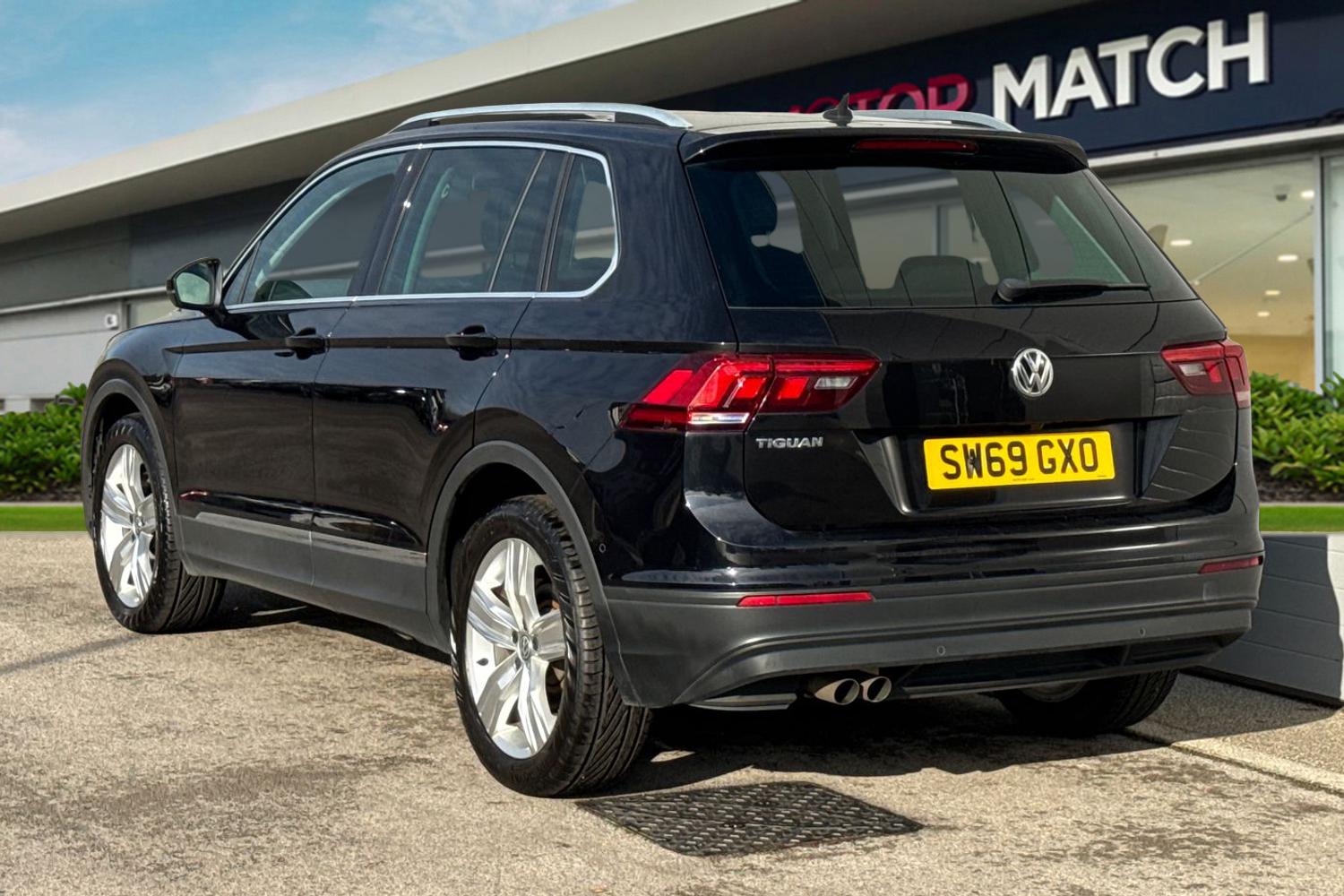 Used Volkswagen Tiguan 2020 for sale - 76509173: Photo 2