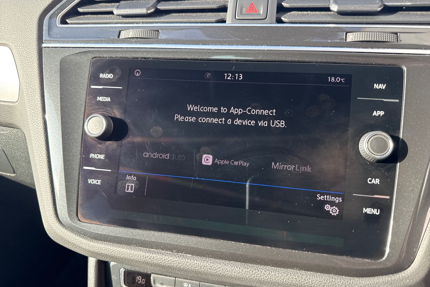 Used Volkswagen Tiguan 2020 for sale - 76509173: Photo 46