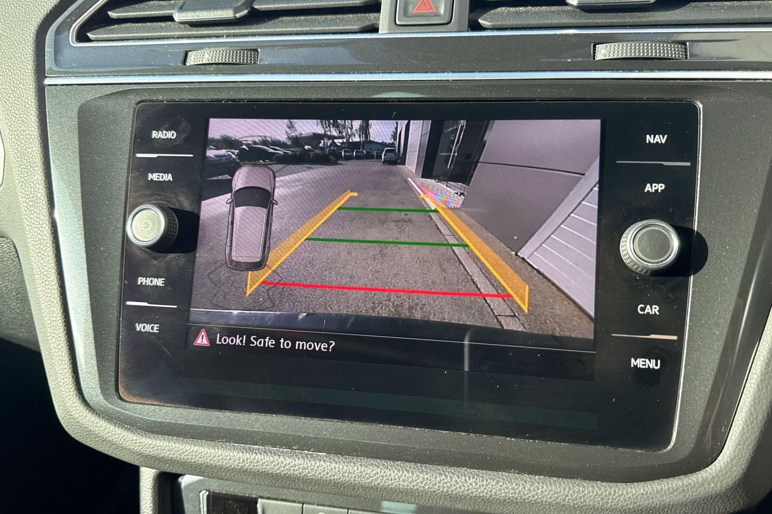 Used Volkswagen Tiguan 2020 for sale - 76509173: Photo 48