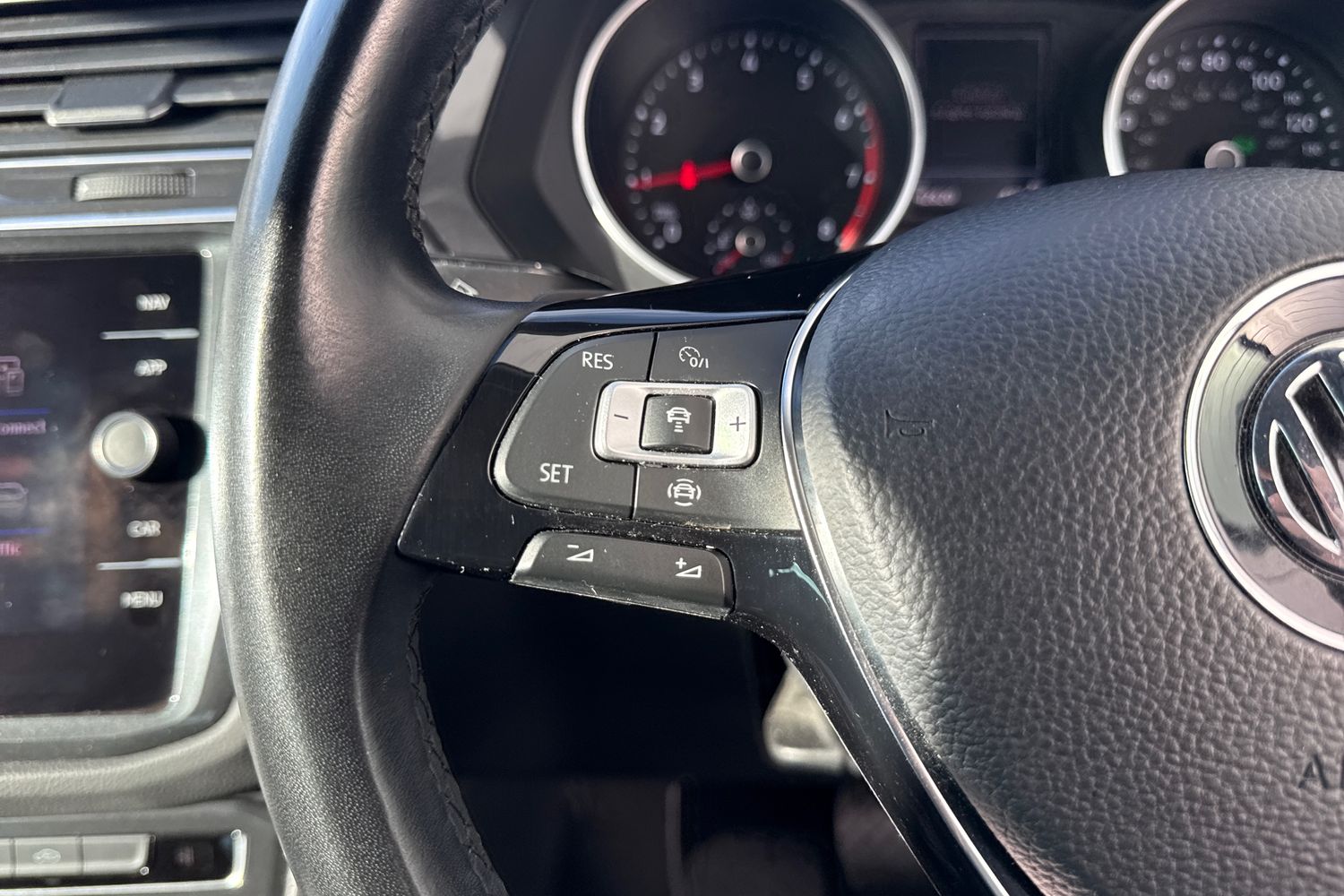 Used Volkswagen Tiguan 2020 for sale - 76509173: Photo 50