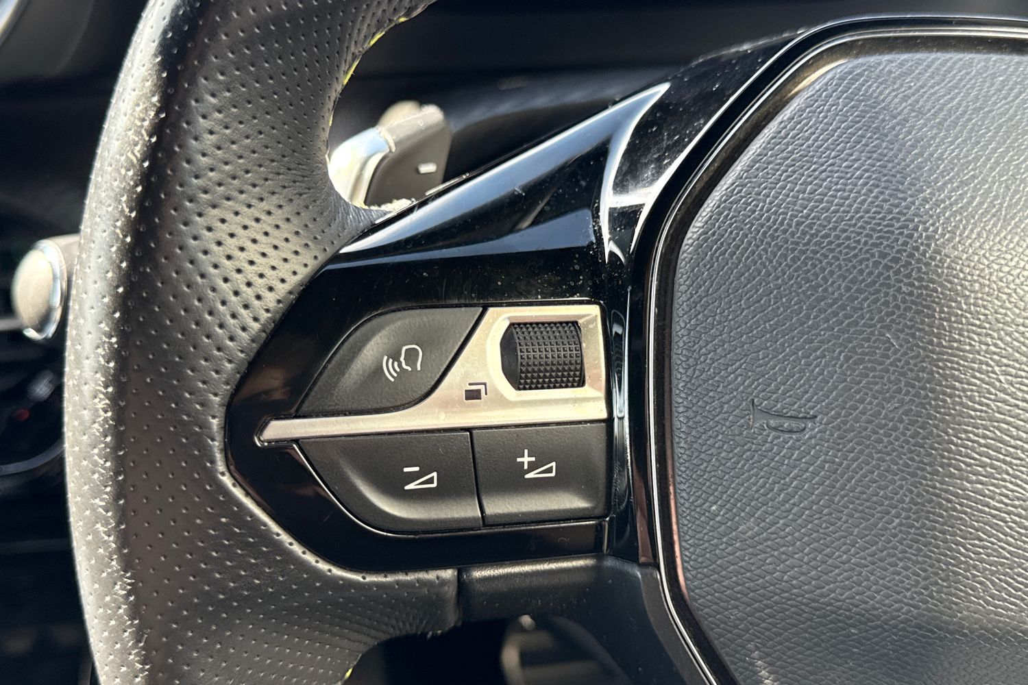 Used Peugeot 2008 2023 for sale - 78163481: Photo 36