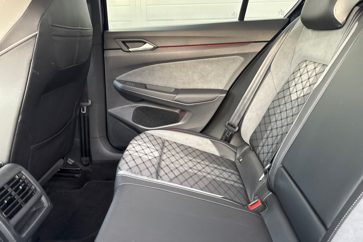 Used Volkswagen Golf 2022 for sale - 76789606: Photo 32