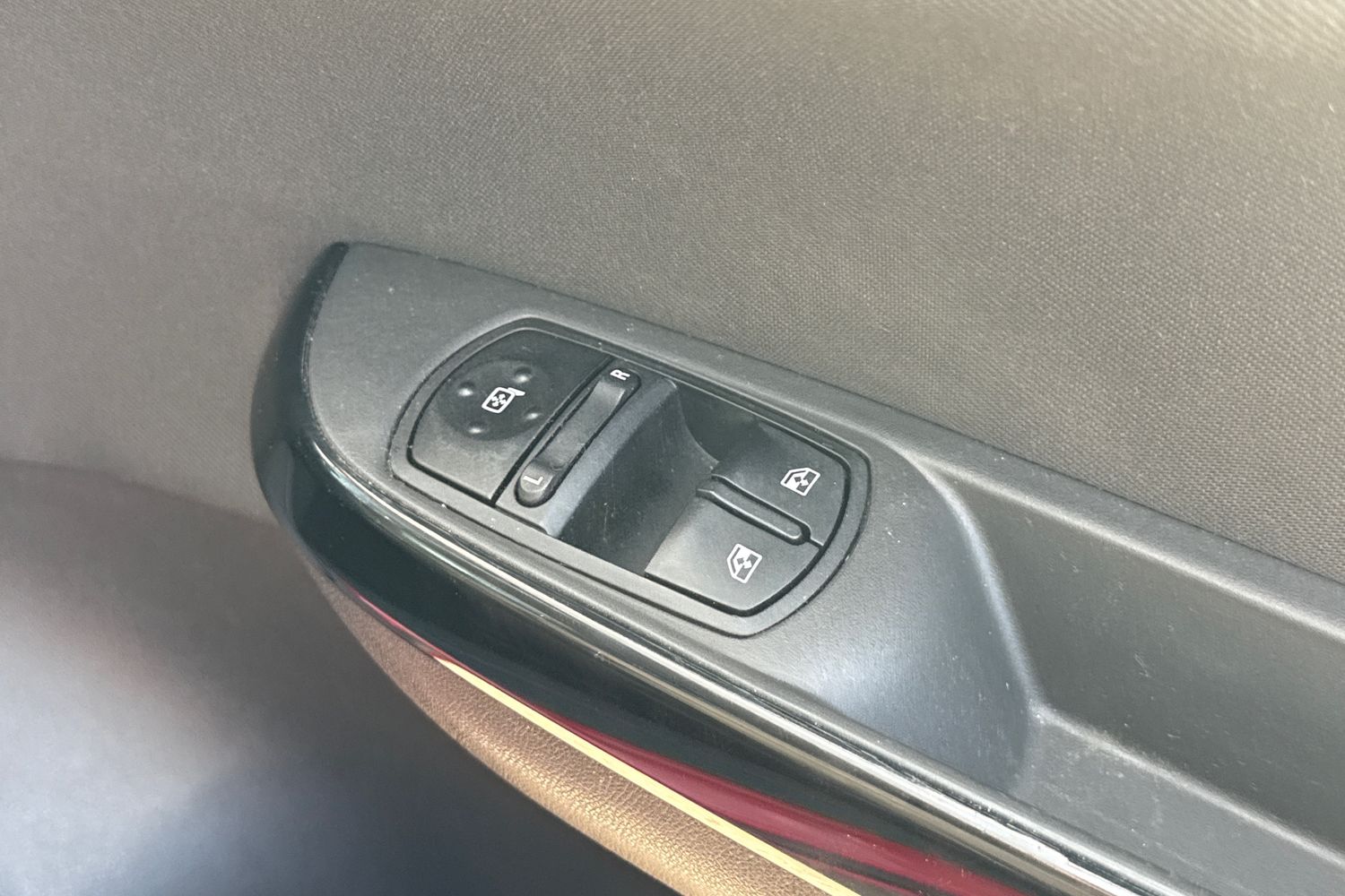 Used Vauxhall Corsa 2016 for sale - 78024630: Photo 36