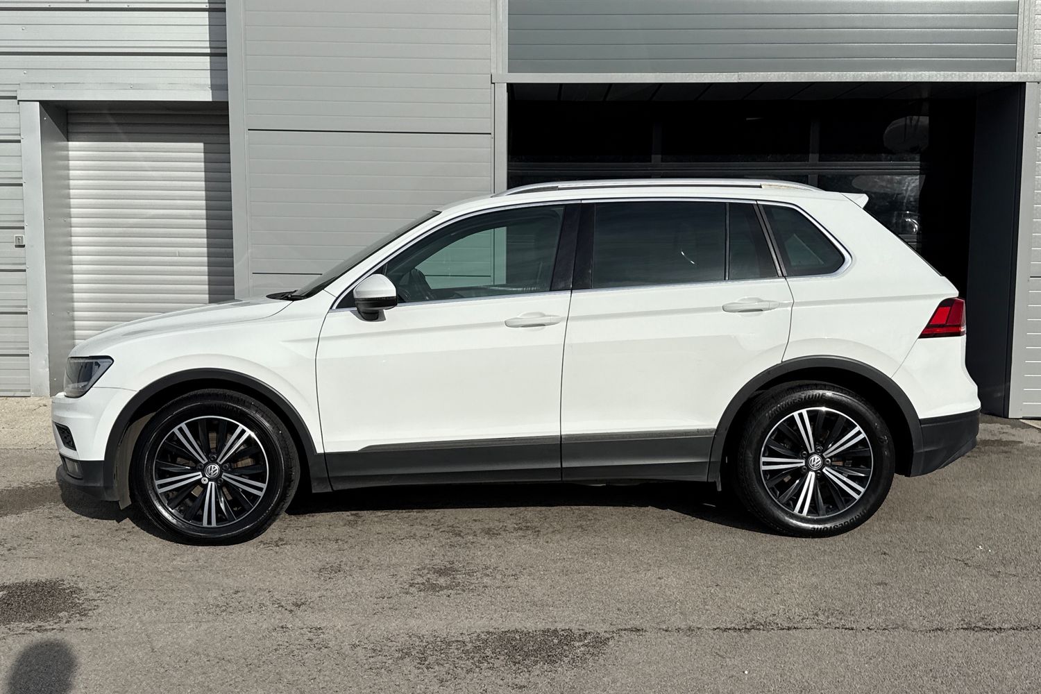 Used Volkswagen Tiguan 2018 for sale - 76411556: Photo 31