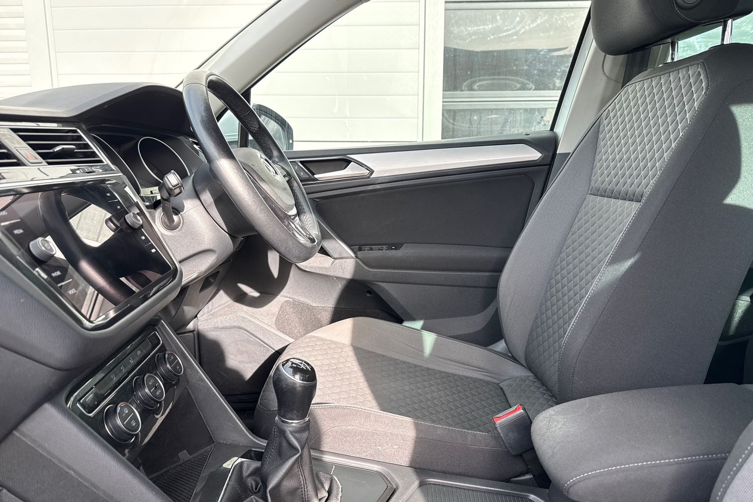 Used Volkswagen Tiguan 2018 for sale - 76411556: Photo 33