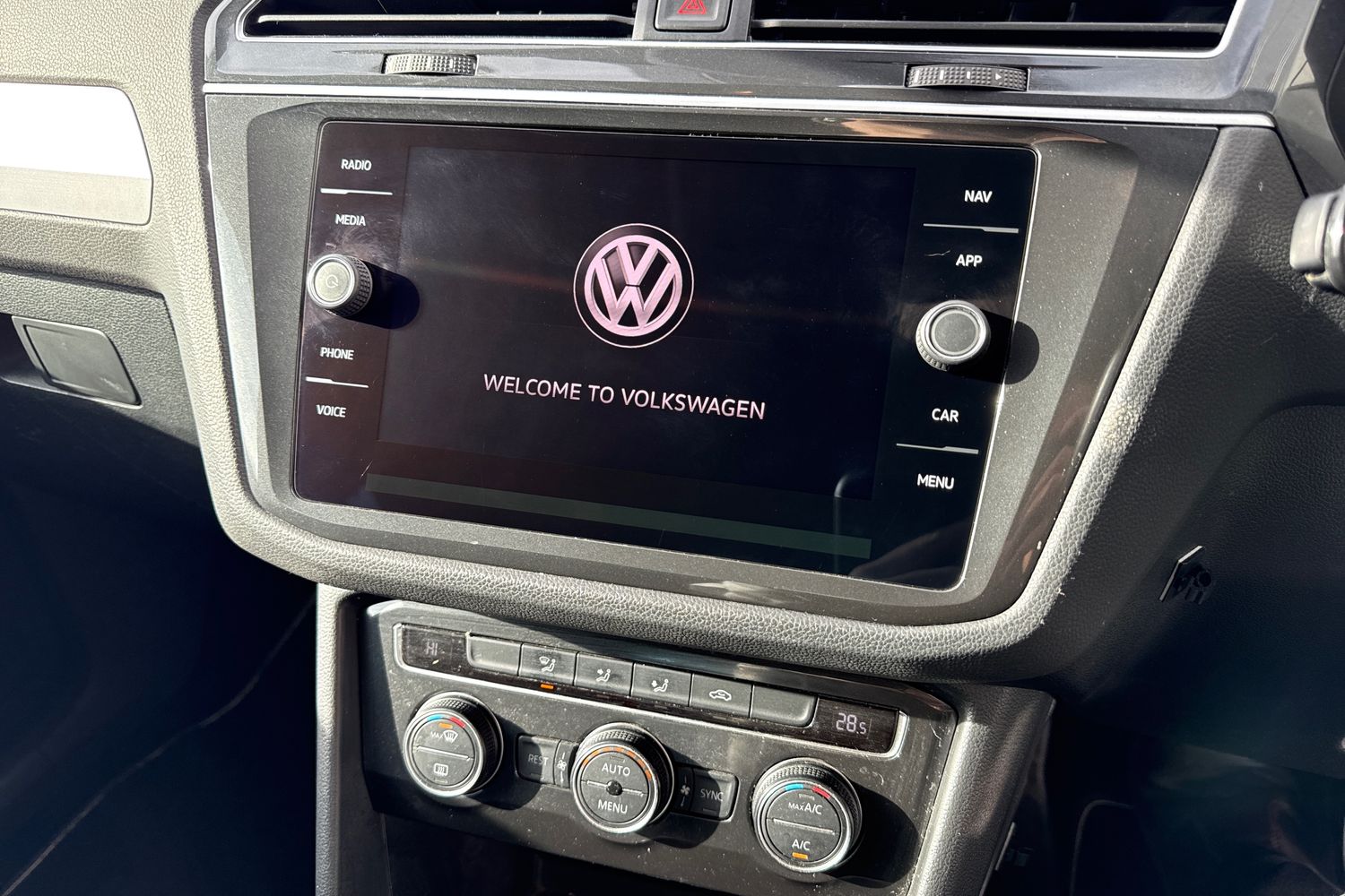 Used Volkswagen Tiguan 2018 for sale - 76411556: Photo 40