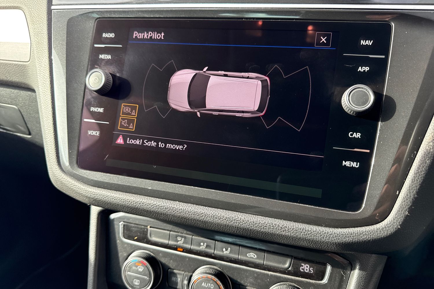 Used Volkswagen Tiguan 2018 for sale - 76411556: Photo 49