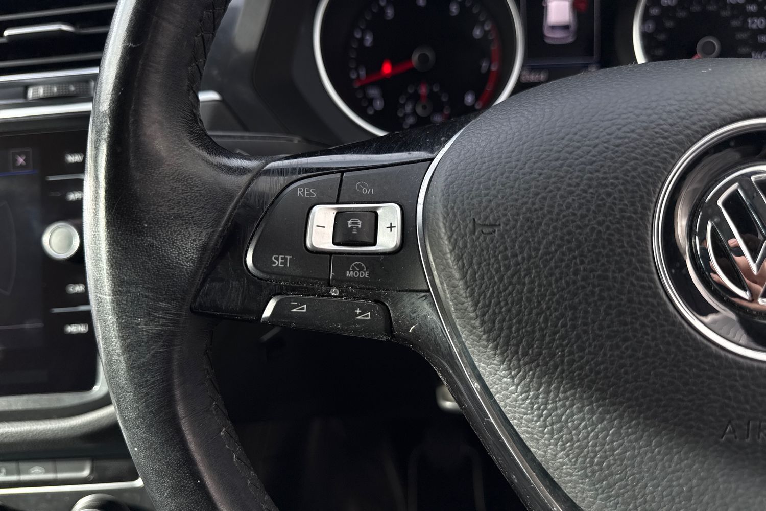 Used Volkswagen Tiguan 2018 for sale - 76411556: Photo 50