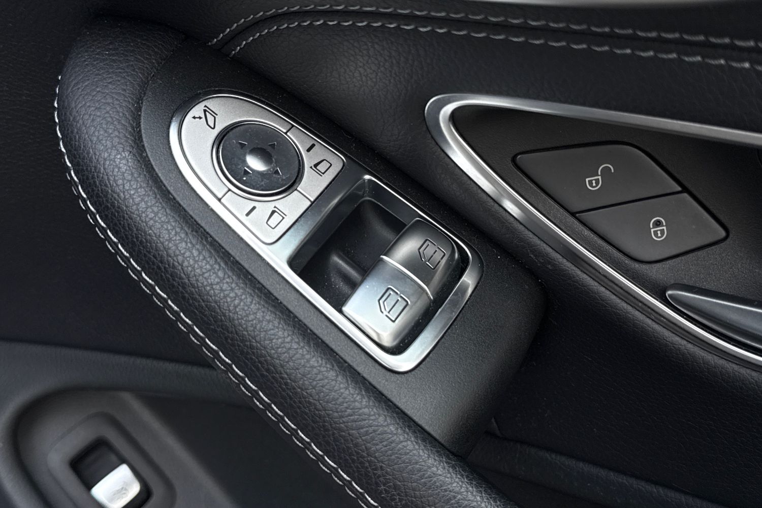 Used Mercedes-Benz C Class 2018 for sale - 77282102: Photo 40