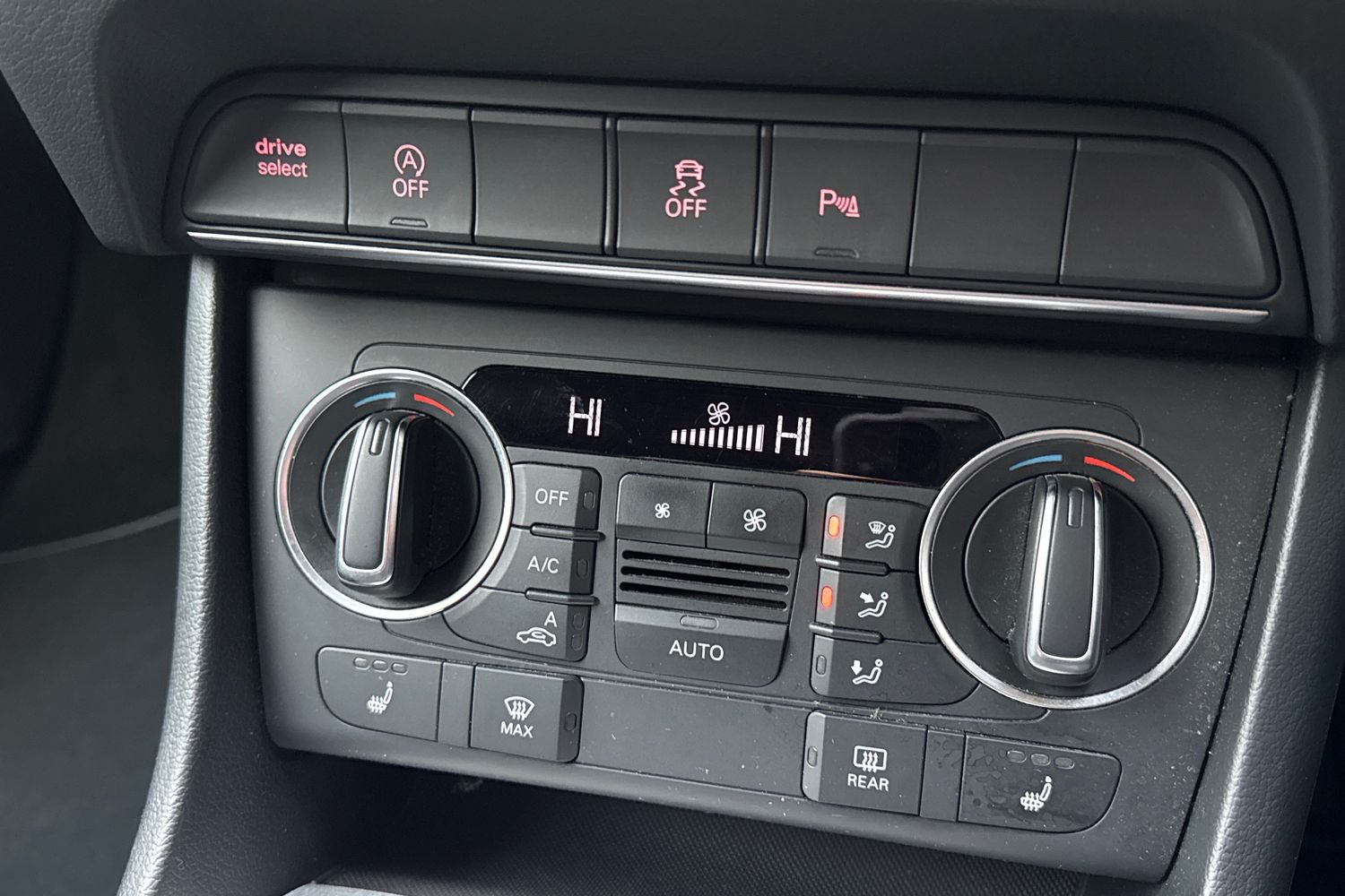 Used Audi Q3 2018 for sale - 77068792: Photo 22