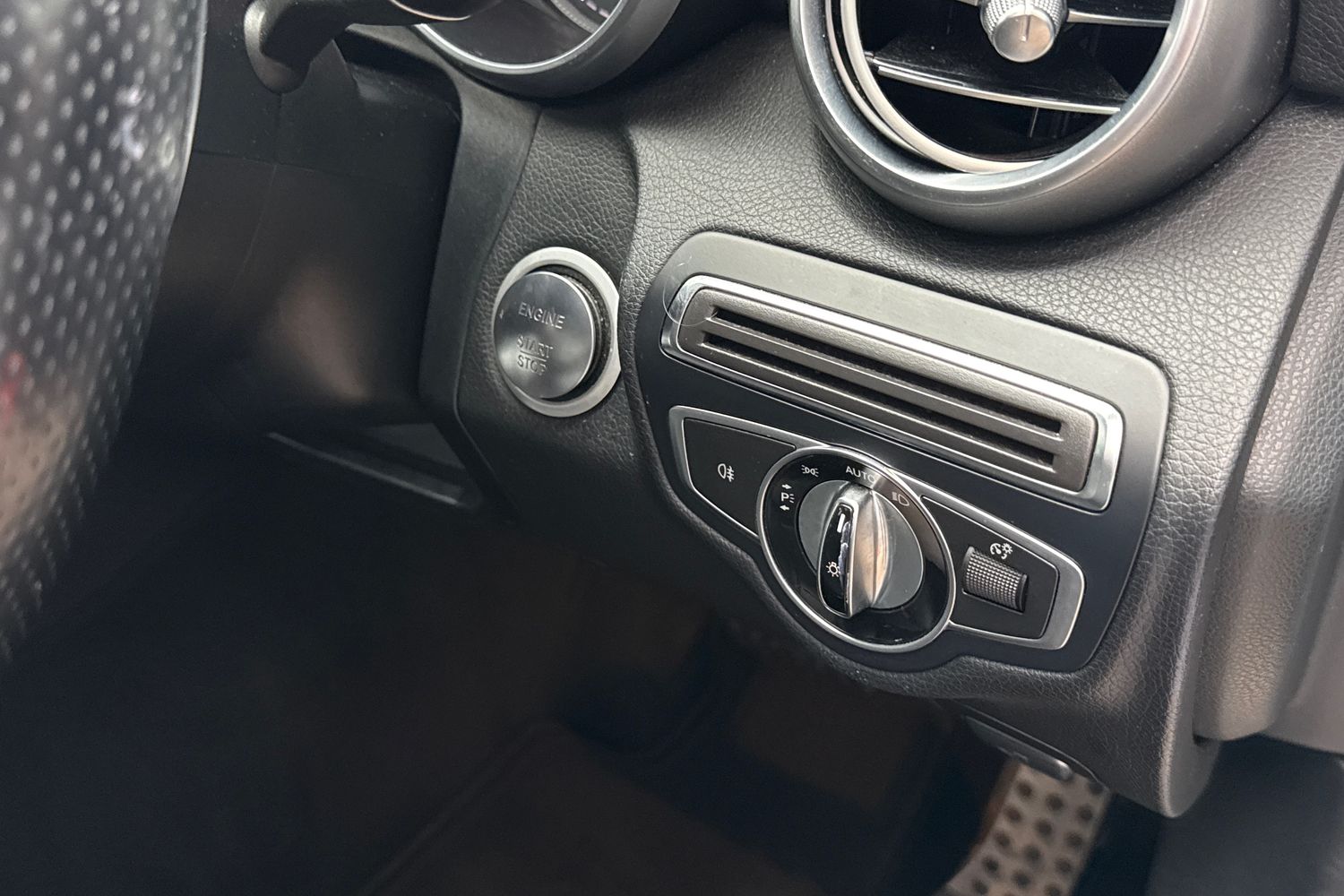 Used Mercedes-Benz C Class 2017 for sale - 76488329: Photo 39