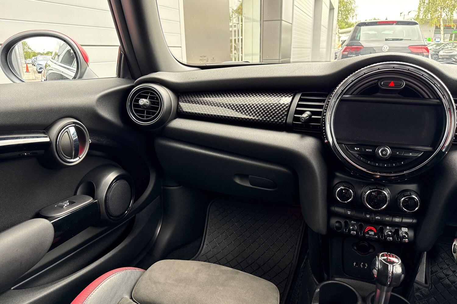 Used MINI Hatch 2018 for sale - 76274747: Photo 15