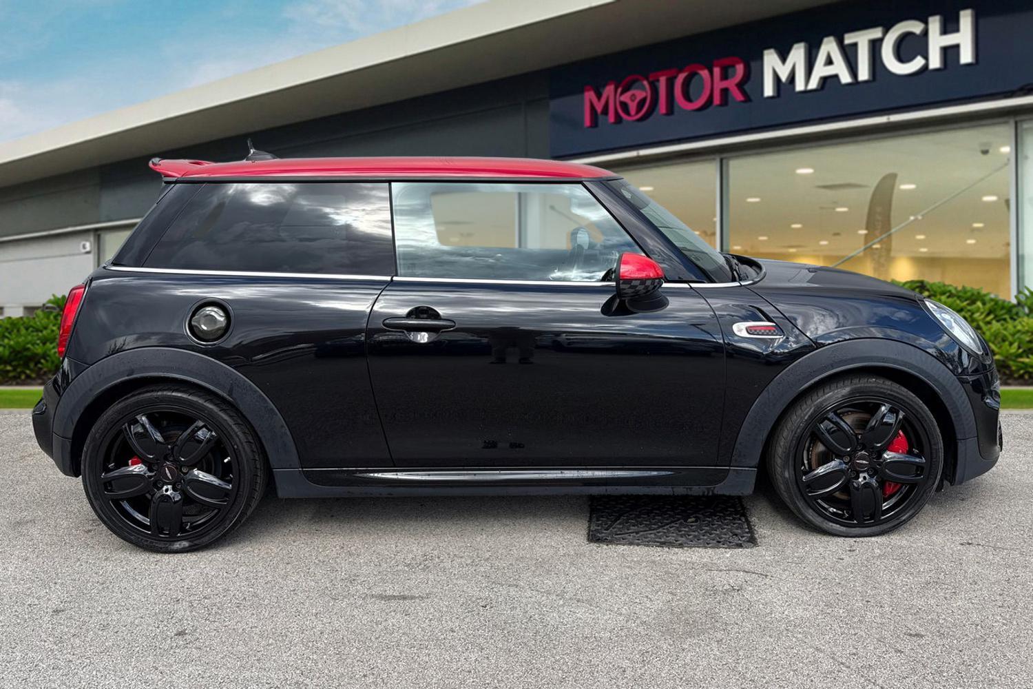 Used MINI Hatch 2018 for sale - 76274747: Photo 3
