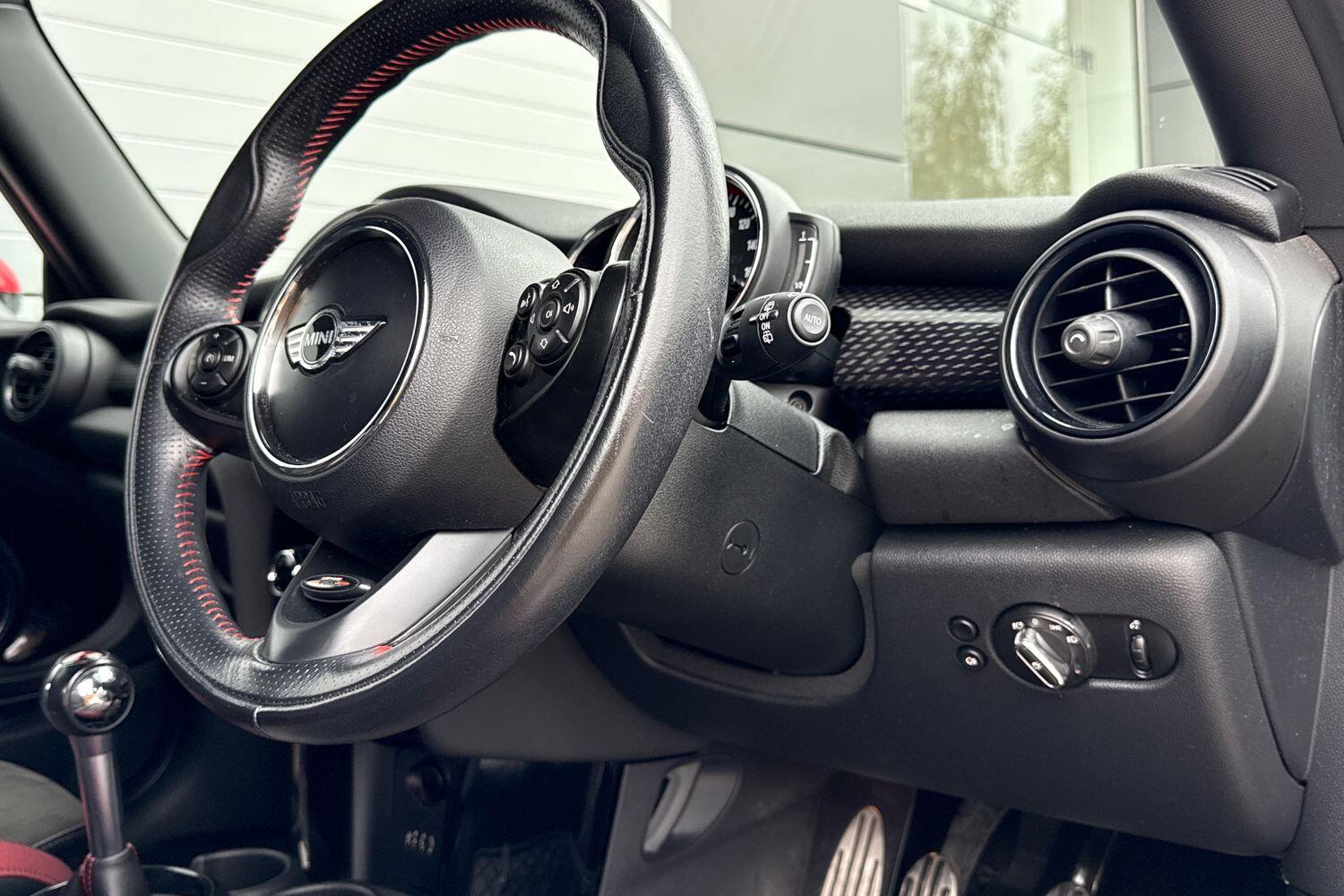Used MINI Hatch 2018 for sale - 76274747: Photo 35