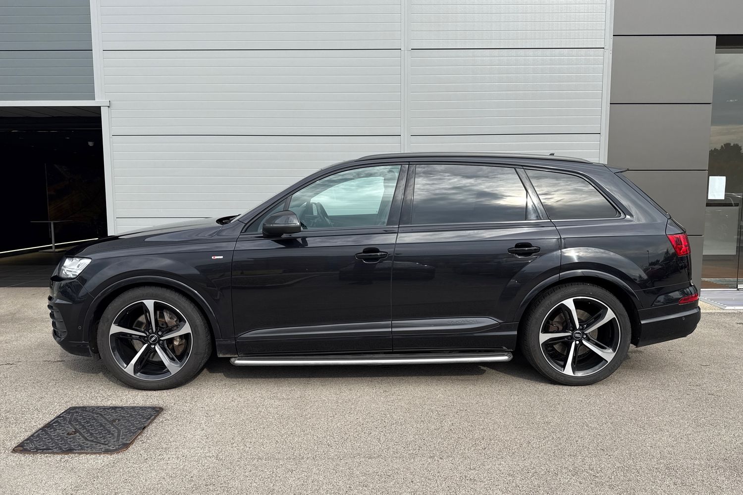 Used Audi Q7 2018 for sale - 76148975: Photo 34